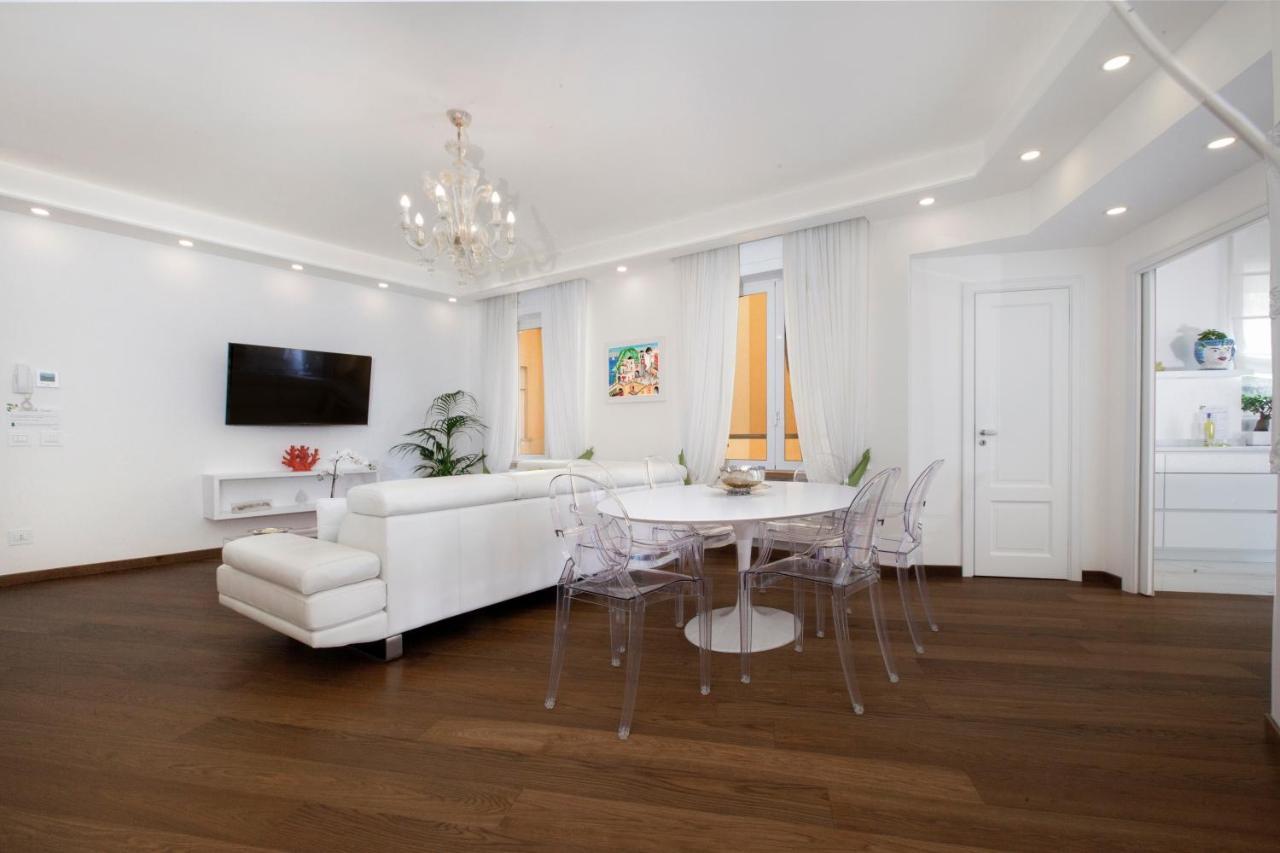 Sorrentovibes - Luxury Home Sea View & Jacuzzi In Sorrento Centre Luaran gambar