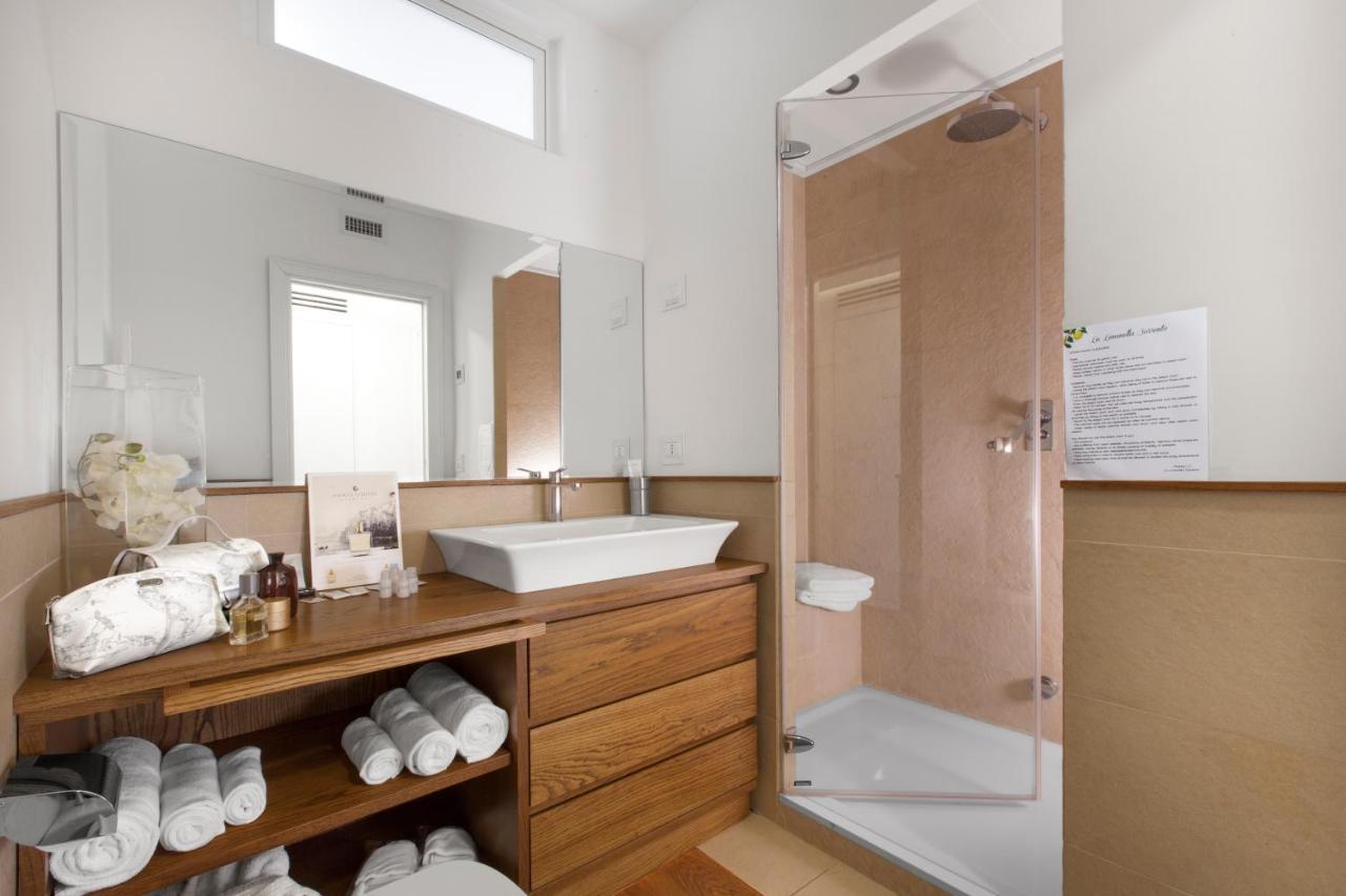 Sorrentovibes - Luxury Home Sea View & Jacuzzi In Sorrento Centre Luaran gambar