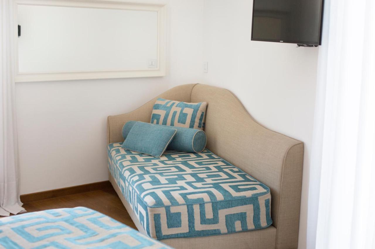 Sorrentovibes - Luxury Home Sea View & Jacuzzi In Sorrento Centre Luaran gambar