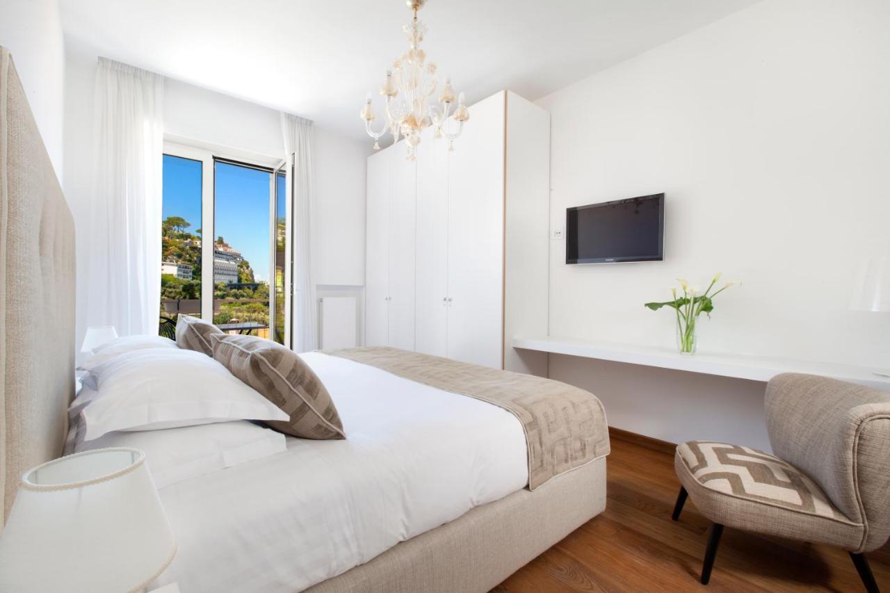Sorrentovibes - Luxury Home Sea View & Jacuzzi In Sorrento Centre Luaran gambar